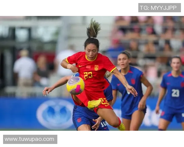 俄罗斯女足与德国女足激战正酣谁能在国际赛场上笑到最后